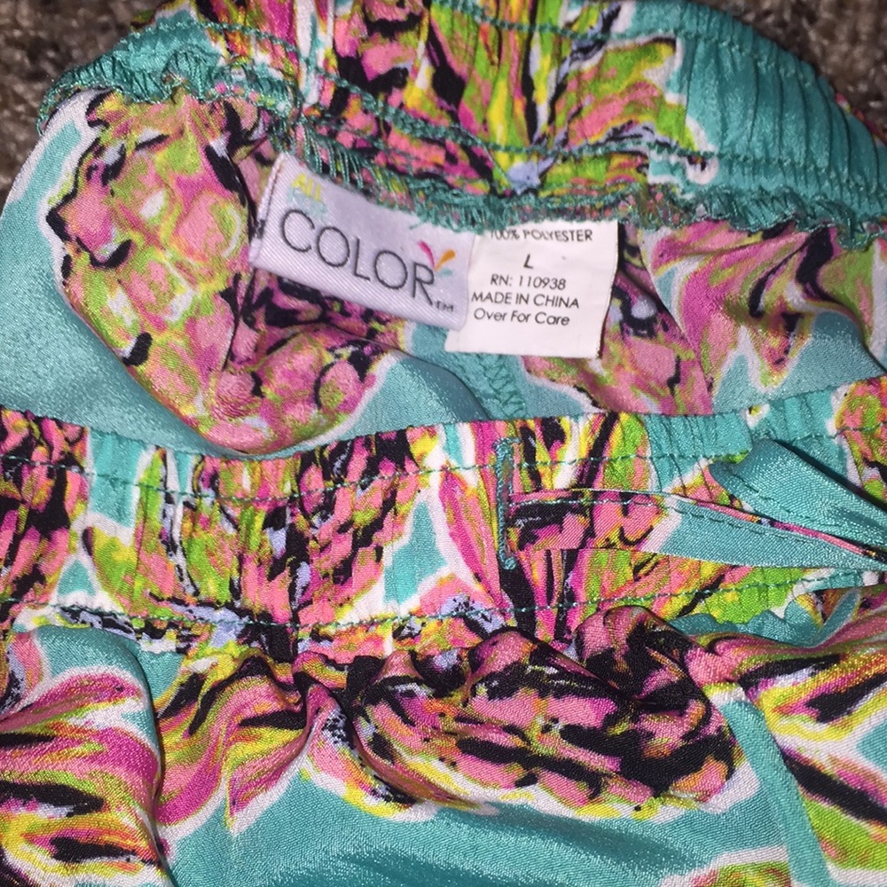 Cute pineapple print shorts - Picture 2 of 2
